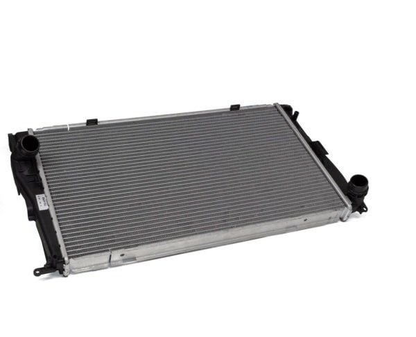 Bmw E90 Kasa 320d N47 Otomatik Motor Su Radyatörü Behr Marka